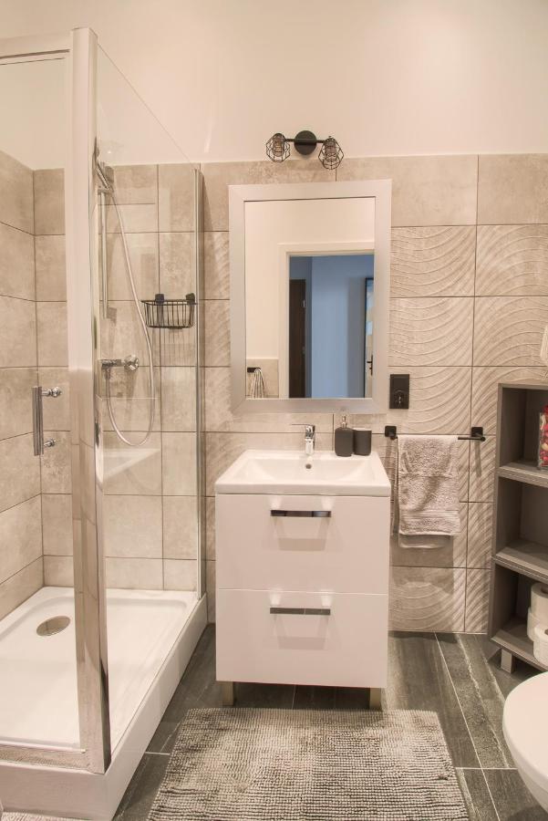Апартаменты Plac Swietej Katarzyny 13 Торунь Экстерьер фото
