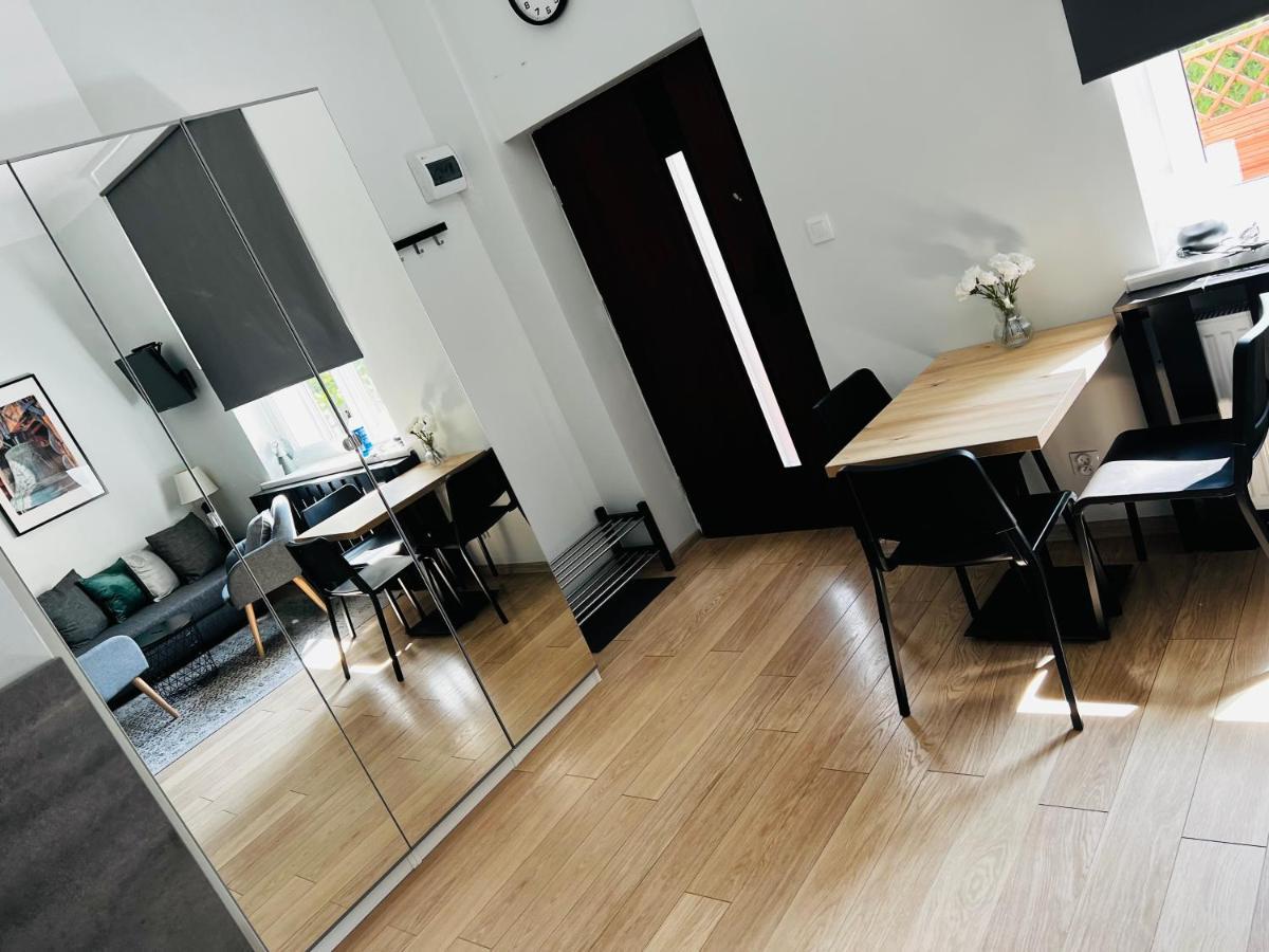 Апартаменты Plac Swietej Katarzyny 13 Торунь Экстерьер фото