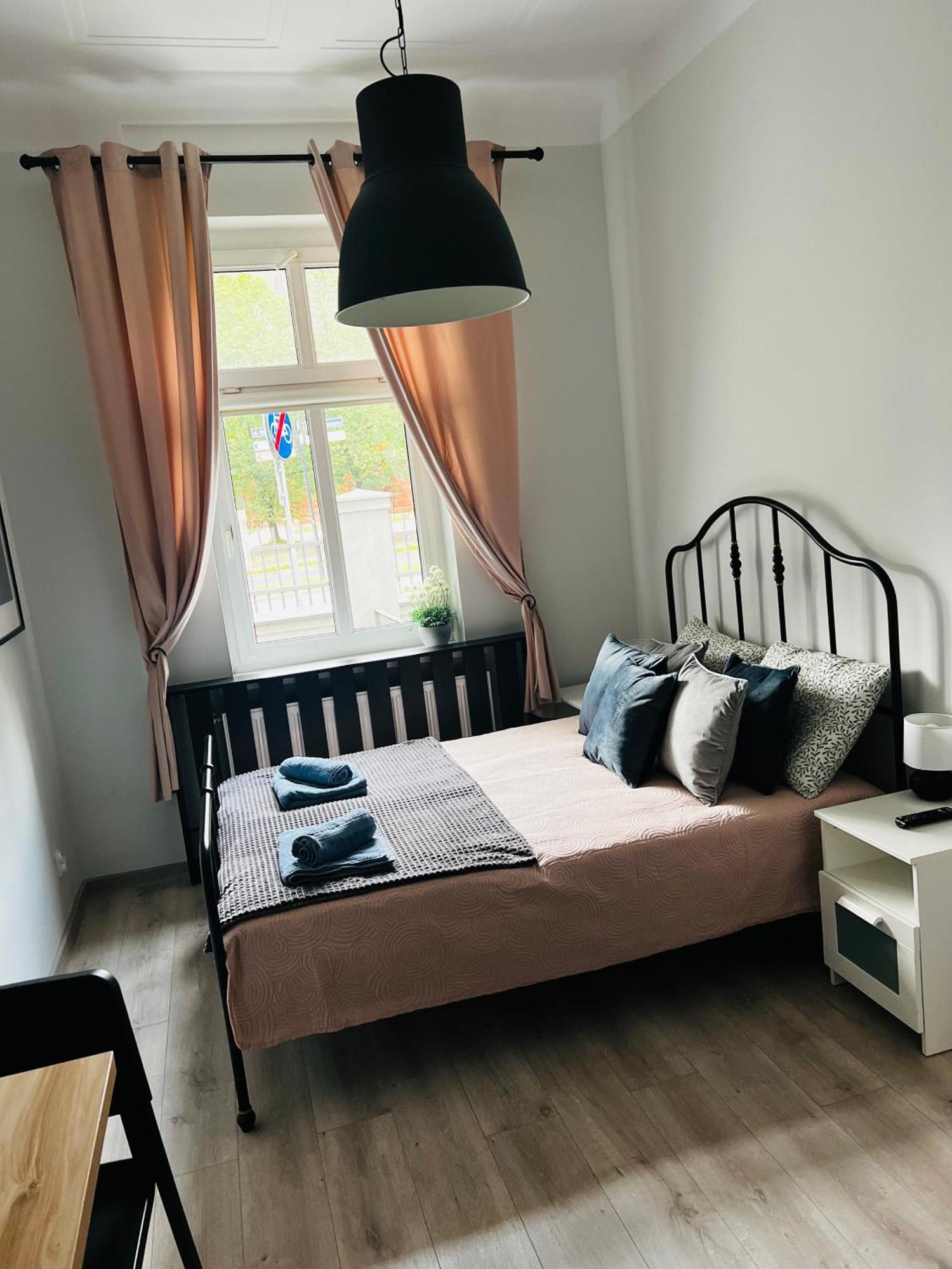 Апартаменты Plac Swietej Katarzyny 13 Торунь Экстерьер фото