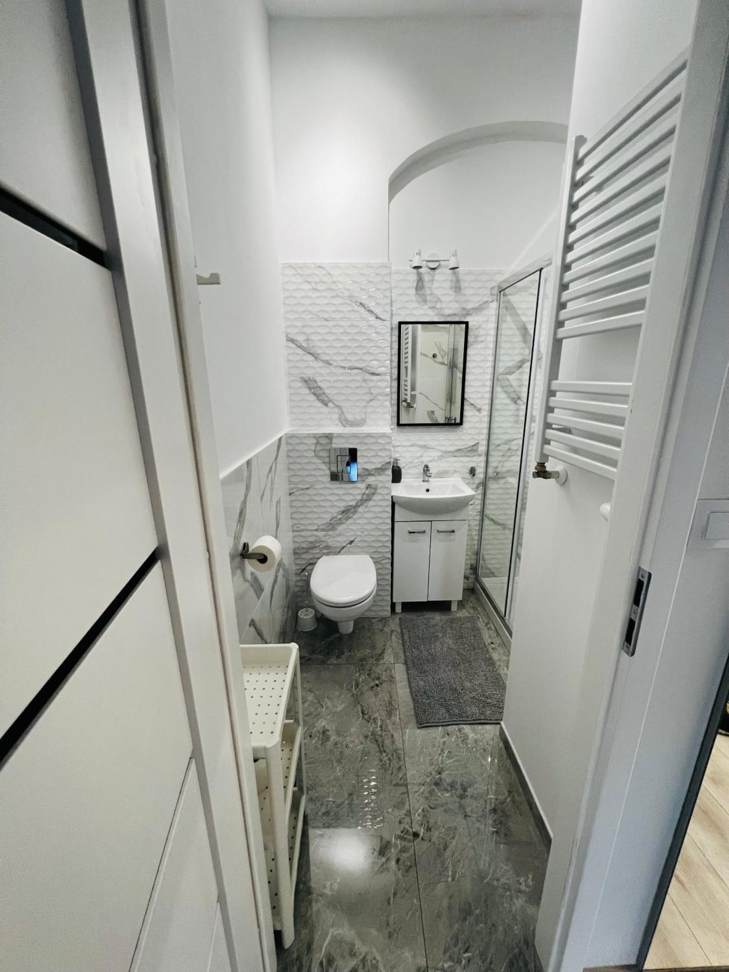 Апартаменты Plac Swietej Katarzyny 13 Торунь Экстерьер фото